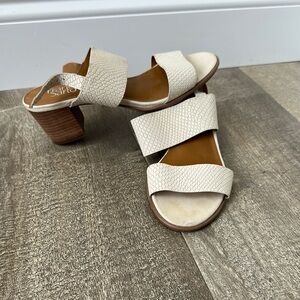 Franco Sarto size 7.5 Stylish Cream Sandals
